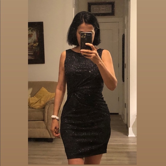 Calvin Klein dress 4 - Picture 3 of 6